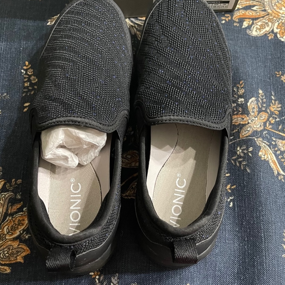 BRAND NEW ~VIONIC SLIP ON SNEAKERS